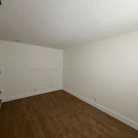 3932 NW 39th Ave, Lauderdale Lakes, FL 33309
