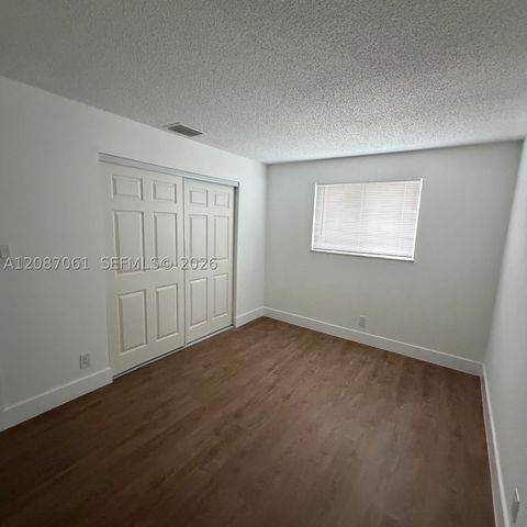 3932 NW 39th Ave, Lauderdale Lakes, FL 33309