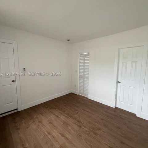 3932 NW 39th Ave, Lauderdale Lakes, FL 33309
