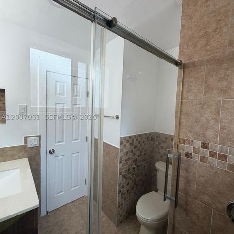 3932 NW 39th Ave, Lauderdale Lakes, FL 33309