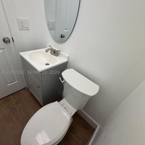 3932 NW 39th Ave, Lauderdale Lakes, FL 33309