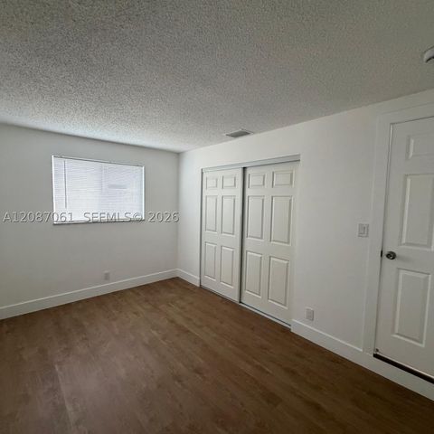 3932 NW 39th Ave, Lauderdale Lakes, FL 33309