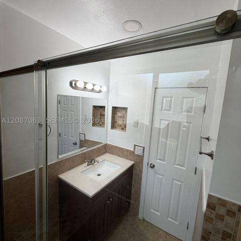 3932 NW 39th Ave, Lauderdale Lakes, FL 33309