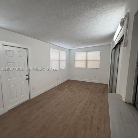 3932 NW 39th Ave, Lauderdale Lakes, FL 33309