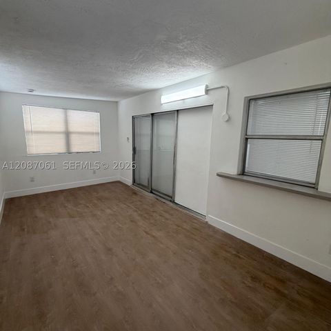 3932 NW 39th Ave, Lauderdale Lakes, FL 33309