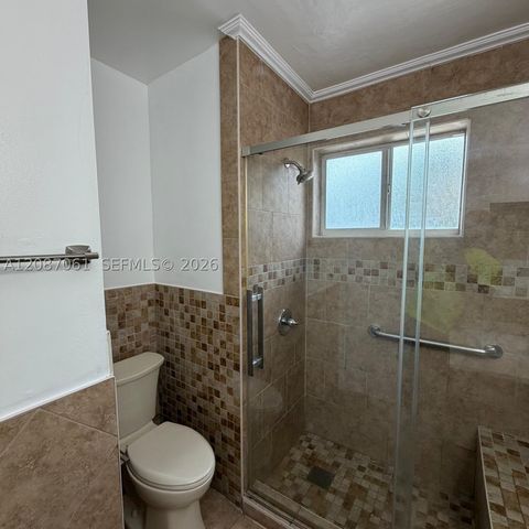 3932 NW 39th Ave, Lauderdale Lakes, FL 33309