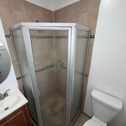 3932 NW 39th Ave, Lauderdale Lakes, FL 33309