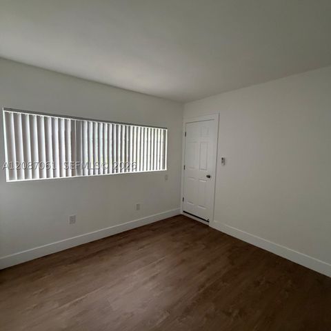 3932 NW 39th Ave, Lauderdale Lakes, FL 33309