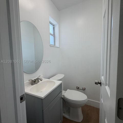 3932 NW 39th Ave, Lauderdale Lakes, FL 33309