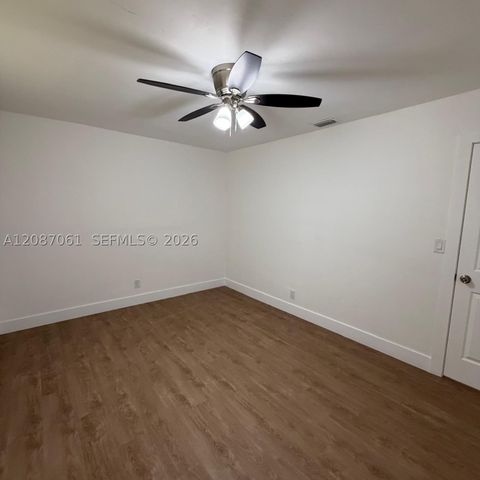3932 NW 39th Ave, Lauderdale Lakes, FL 33309