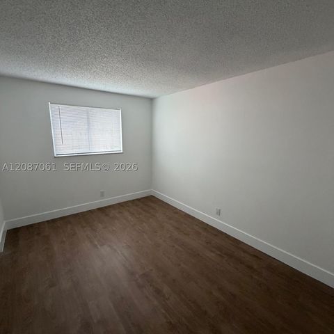 3932 NW 39th Ave, Lauderdale Lakes, FL 33309