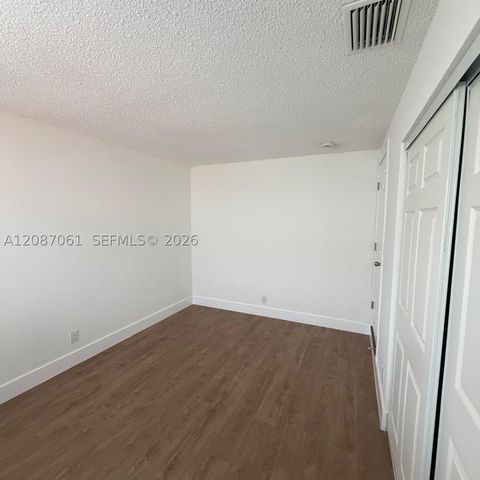 3932 NW 39th Ave, Lauderdale Lakes, FL 33309