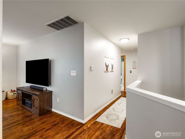 6801 183rd Avenue E, Bonney Lake, WA 98391