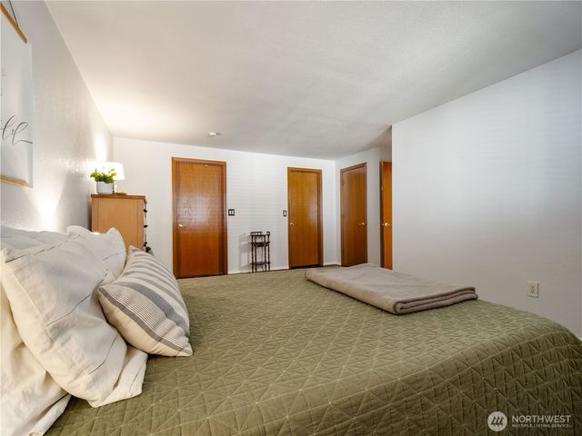 6801 183rd Avenue E, Bonney Lake, WA 98391