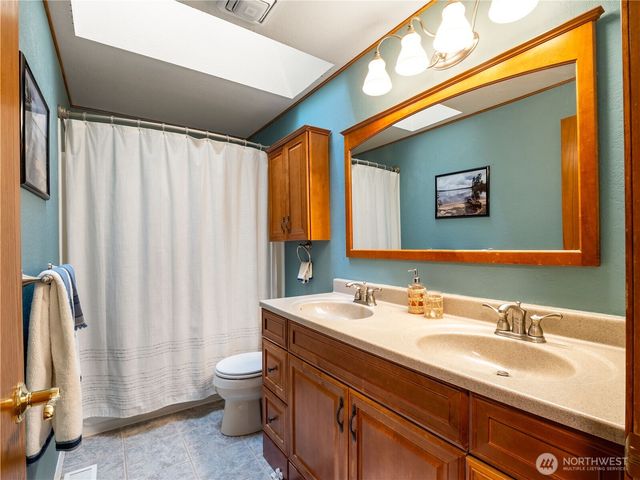 6801 183rd Avenue E, Bonney Lake, WA 98391