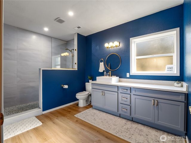 6801 183rd Avenue E, Bonney Lake, WA 98391