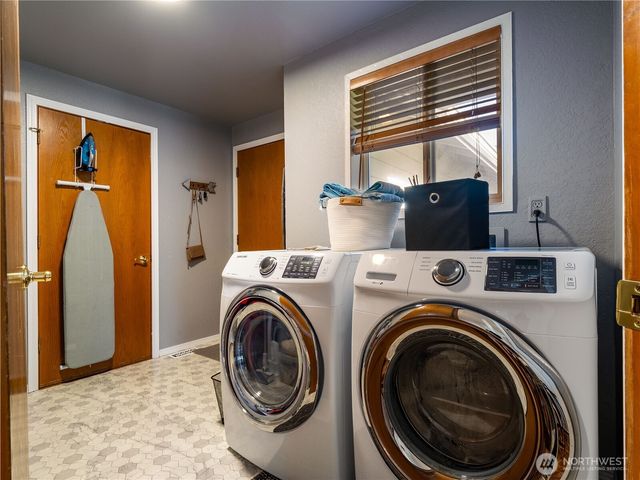 6801 183rd Avenue E, Bonney Lake, WA 98391