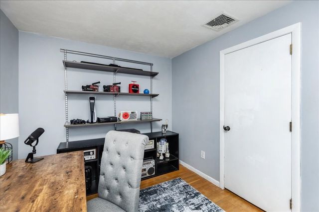 8 Judith Road, Peabody, MA 01960