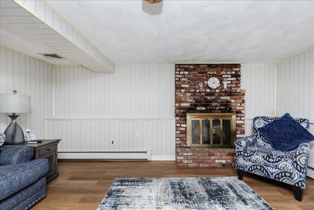 8 Judith Road, Peabody, MA 01960