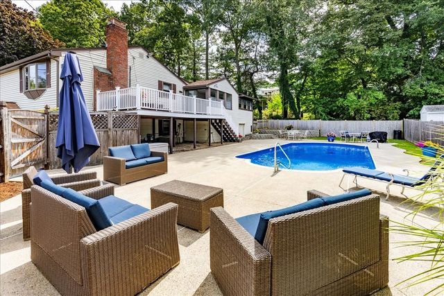 8 Judith Road, Peabody, MA 01960