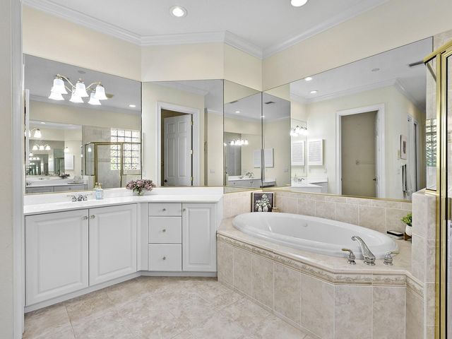 4374 VIA DEL VILLETTI DRIVE, Venice, FL 34293