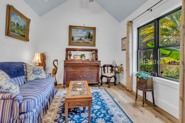 400 Shoreside Dr, Hardeeville, SC 29927