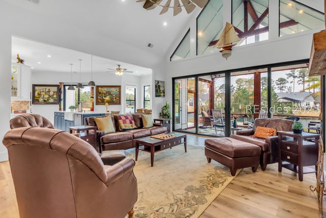 400 Shoreside Dr, Hardeeville, SC 29927