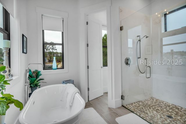 400 Shoreside Dr, Hardeeville, SC 29927