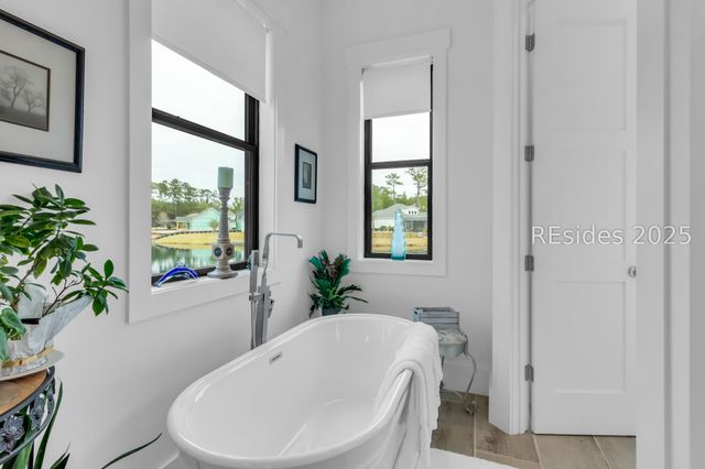 400 Shoreside Dr, Hardeeville, SC 29927