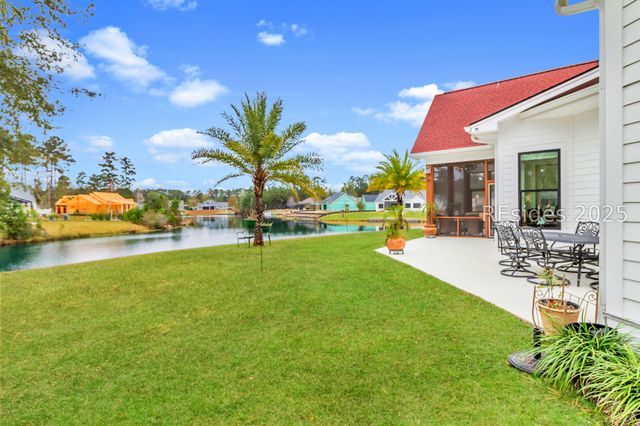 400 Shoreside Dr, Hardeeville, SC 29927