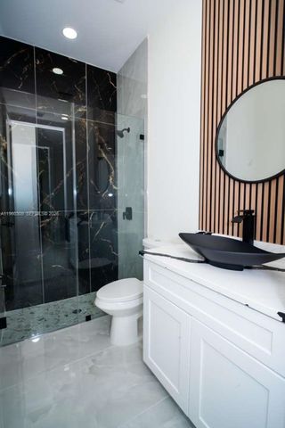 2903 E 17th St, Lehigh Acres, FL 33972