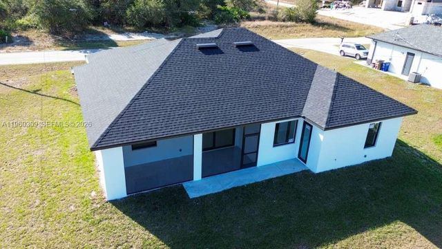 2903 E 17th St, Lehigh Acres, FL 33972