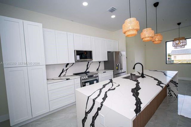 2903 E 17th St, Lehigh Acres, FL 33972