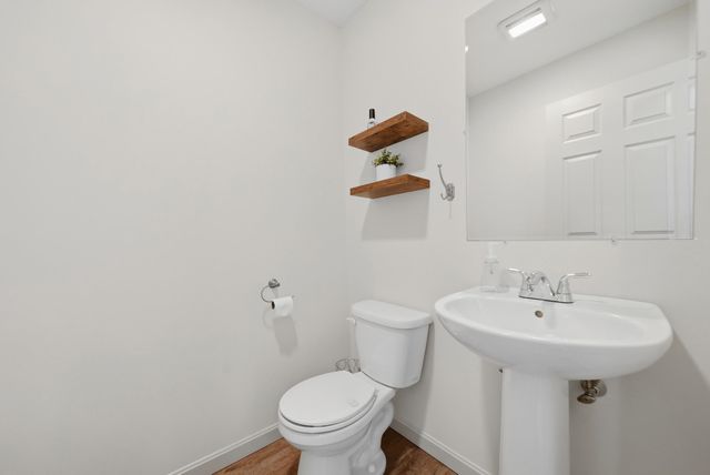 10 Colburn Road, New Boston, NH 03070