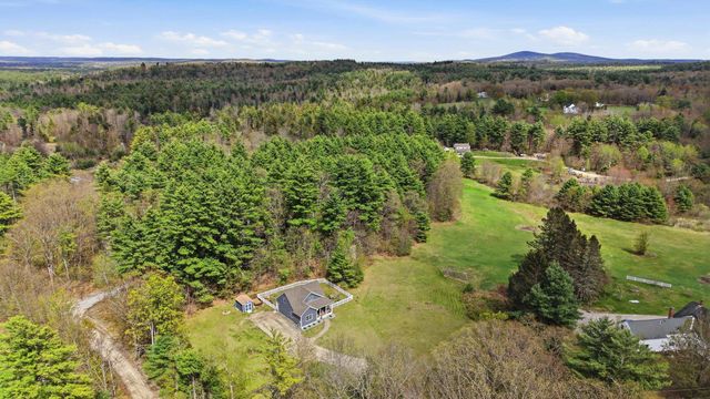 10 Colburn Road, New Boston, NH 03070