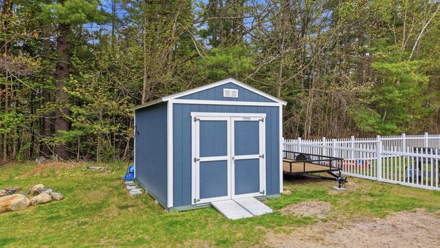 10 Colburn Road, New Boston, NH 03070