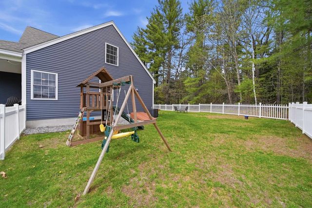 10 Colburn Road, New Boston, NH 03070