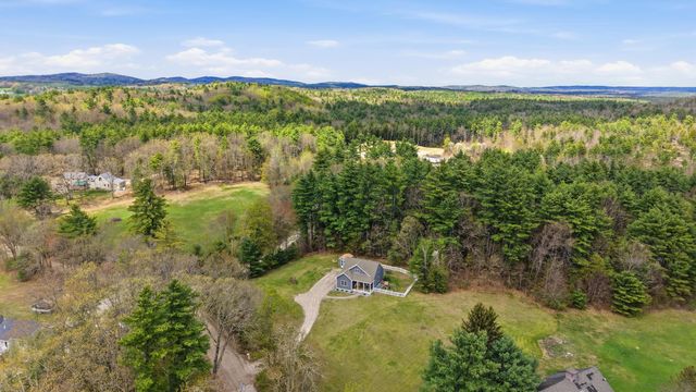 10 Colburn Road, New Boston, NH 03070
