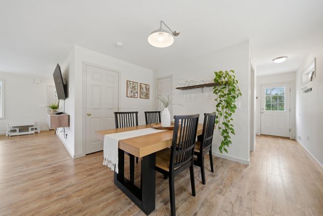 10 Colburn Road, New Boston, NH 03070