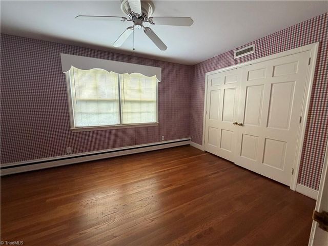 3921 Madison Avenue, Greensboro, NC 27410