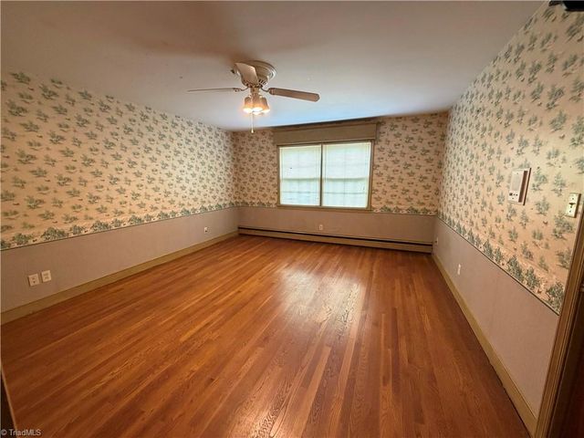 3921 Madison Avenue, Greensboro, NC 27410