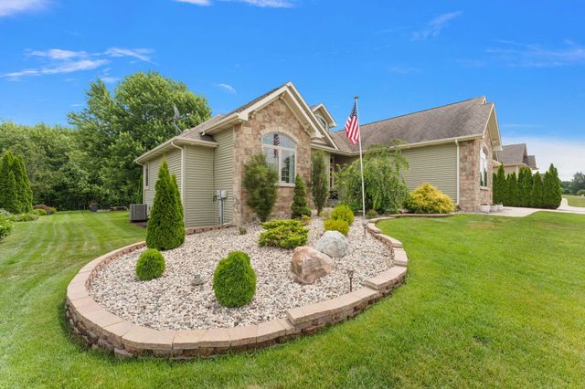 2655 Vivante Drive, Valparaiso, IN 46385