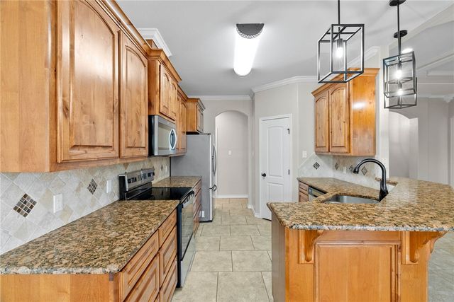 3902 Elvis Dr, Corpus Christi, TX 78414