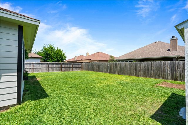 3902 Elvis Dr, Corpus Christi, TX 78414