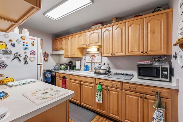 W168N11519 El Camino DRIVE, Germantown, WI 53022