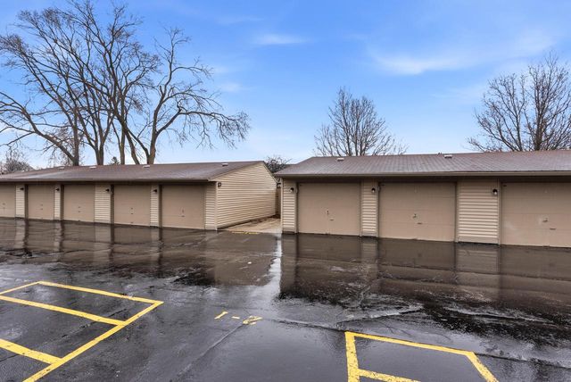 W168N11519 El Camino DRIVE, Germantown, WI 53022