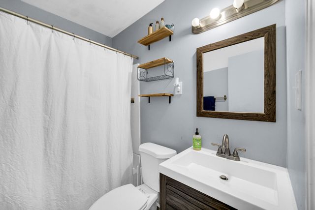 3614 W 79th Place, Merrillville, IN 46410