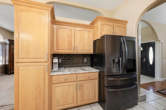 2520 W Arlington Street, Springfield, MO 65810