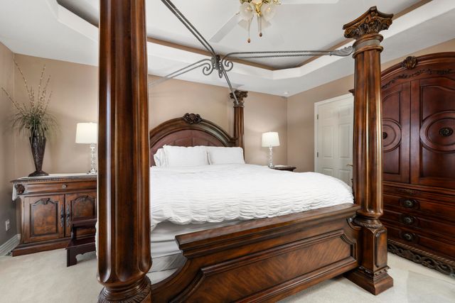 2520 W Arlington Street, Springfield, MO 65810