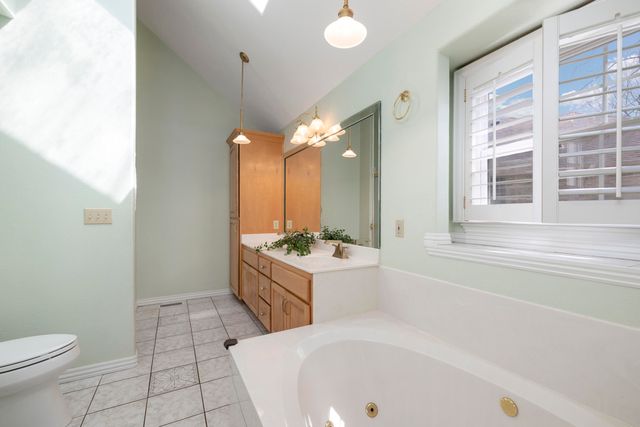 2520 W Arlington Street, Springfield, MO 65810